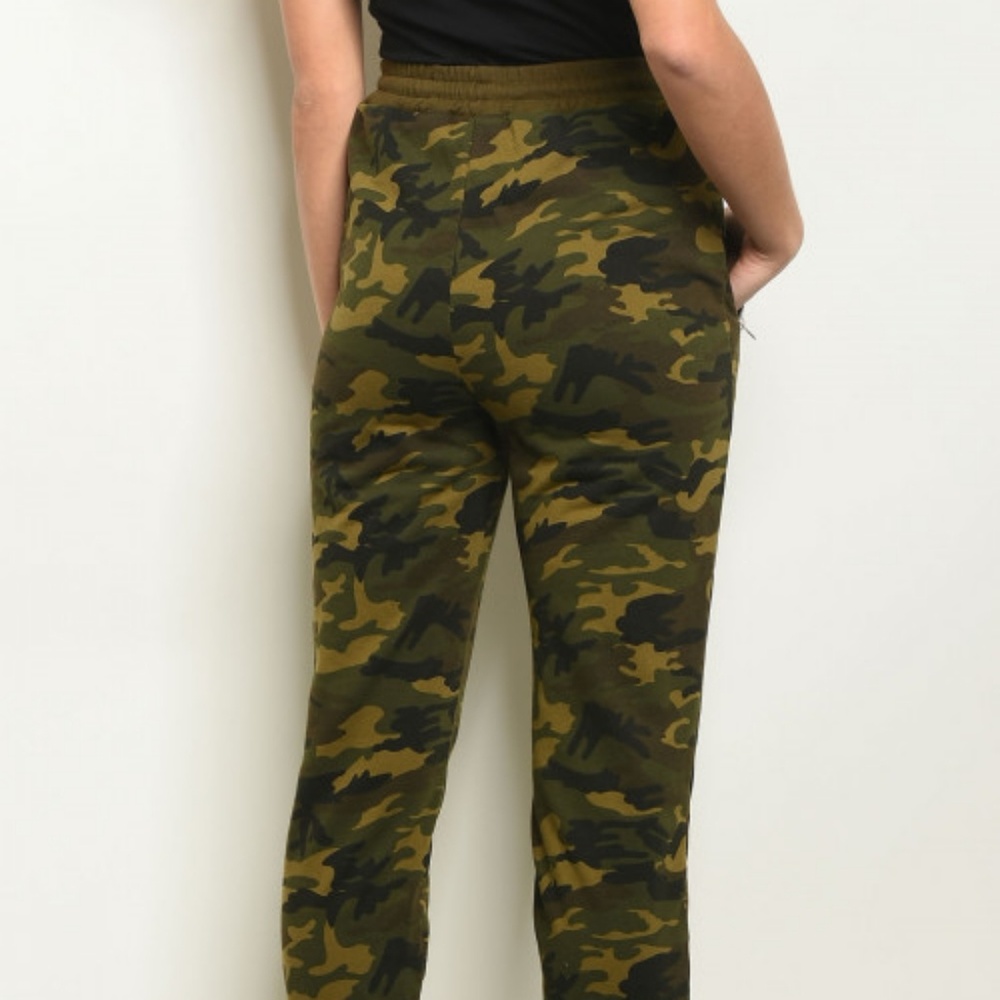 3 LEFT! Camo jogger pants - Picture 5 of 5